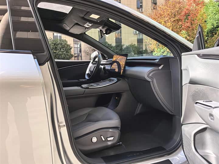 Фото 7 - XPeng G7