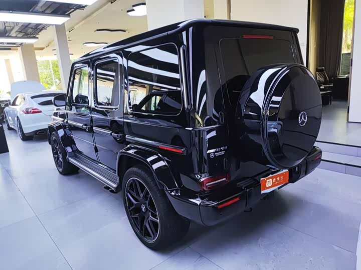 Фото 5 - Mercedes-Benz G-Class AMG