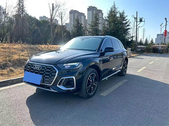 Фото 3 - Audi Q5L