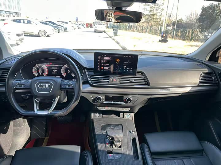 Фото 5 - Audi Q5L