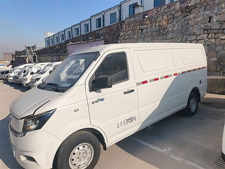 Фото 5 - Dongfeng EM27