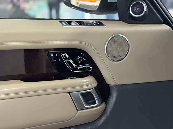 Фото 8 - Land Rover Range Rover