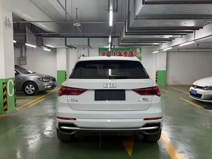 Фото 2 - Audi Q3