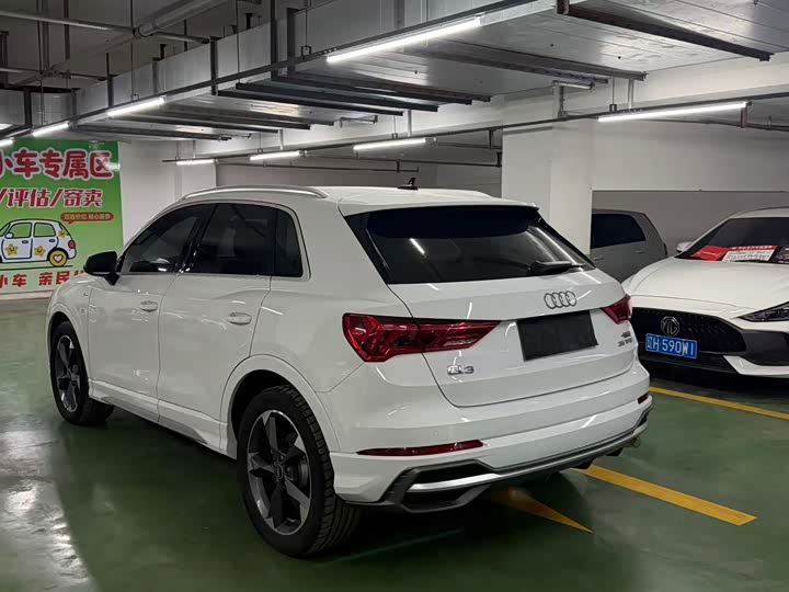 Фото 3 - Audi Q3