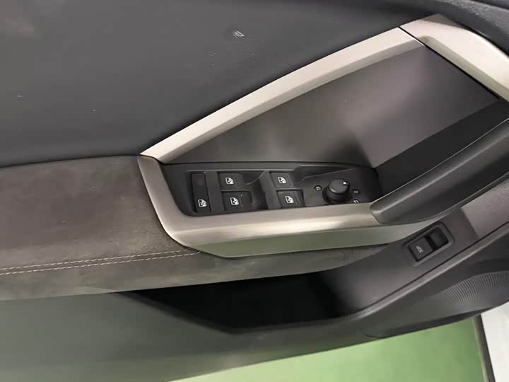 Фото 9 - Audi Q3