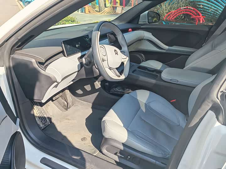 Фото 8 - Nio ET5T