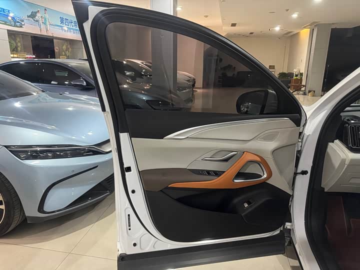 Фото 8 - BYD Song Pro Hybrid