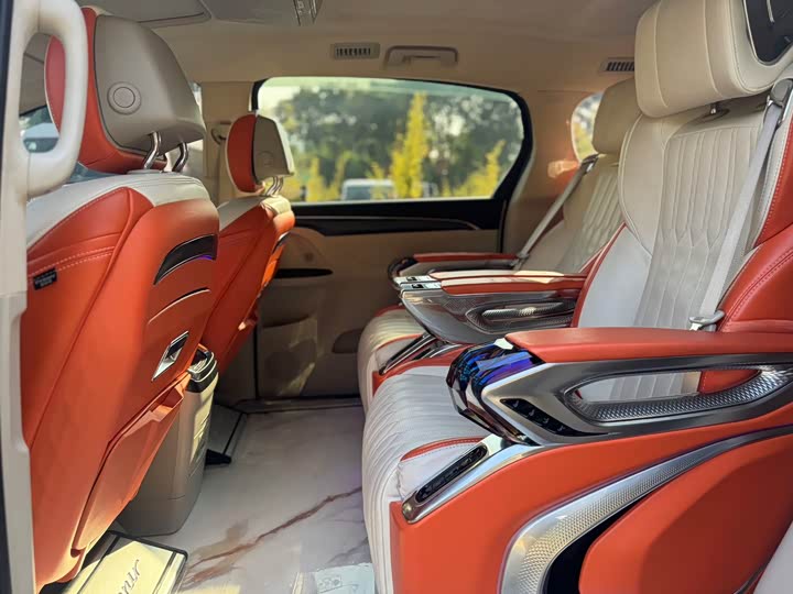 Фото 6 - Buick GL8 ES