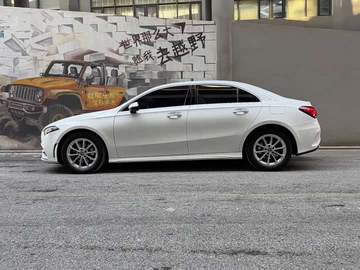 Фото 3 - Mercedes-Benz A-Class