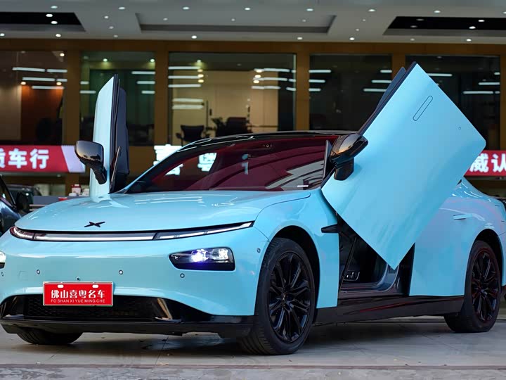 Фото 1 - XPeng P7