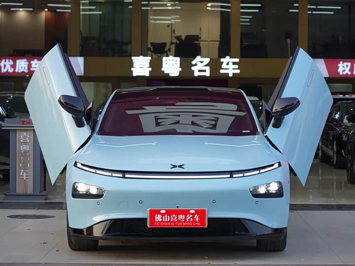 Фото 2 - XPeng P7