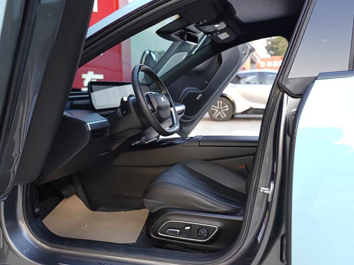 Фото 6 - XPeng P7