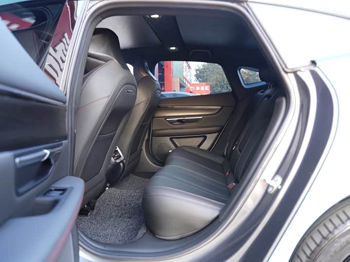 Фото 7 - XPeng P7