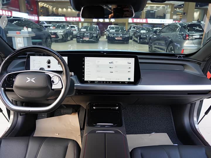 Фото 8 - XPeng P7