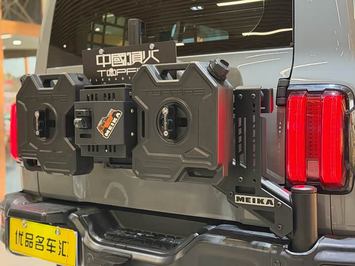 Фото 7 - Tank 300