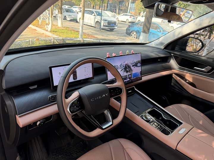 Фото 5 - Chery Tiggo 8L