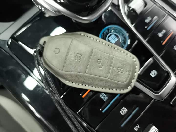 Фото 9 - BYD Qin Plus