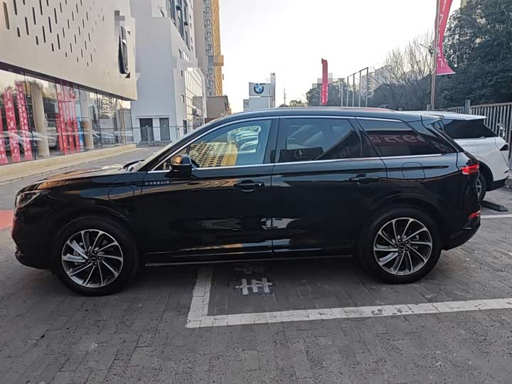 Фото 5 - Lincoln Corsair Hybrid