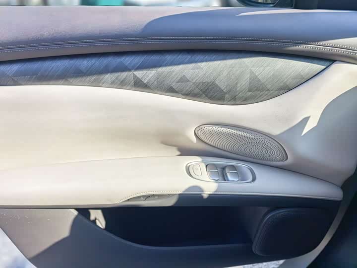 Фото 5 - IM motors LS6