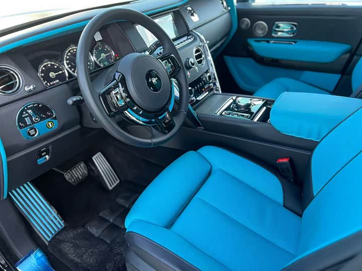 Фото 5 - Rolls-Royce Cullinan