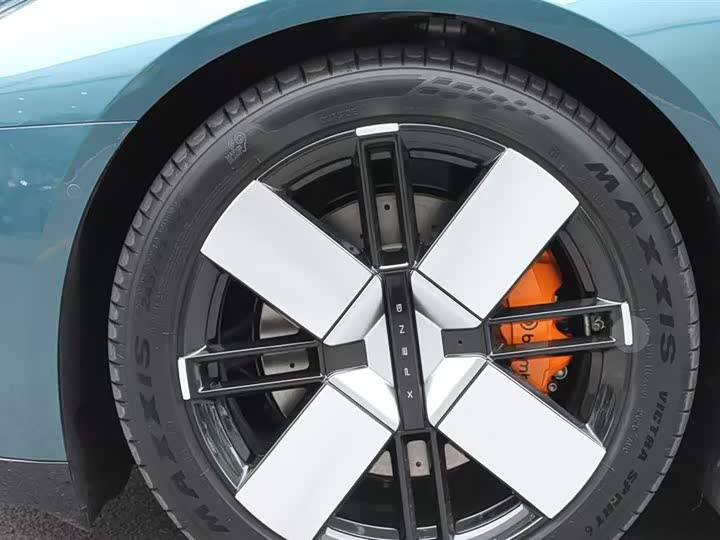 Фото 4 - XPeng P7