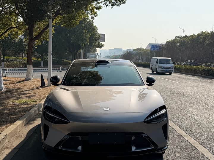 Фото 2 - Xiaomi YU7