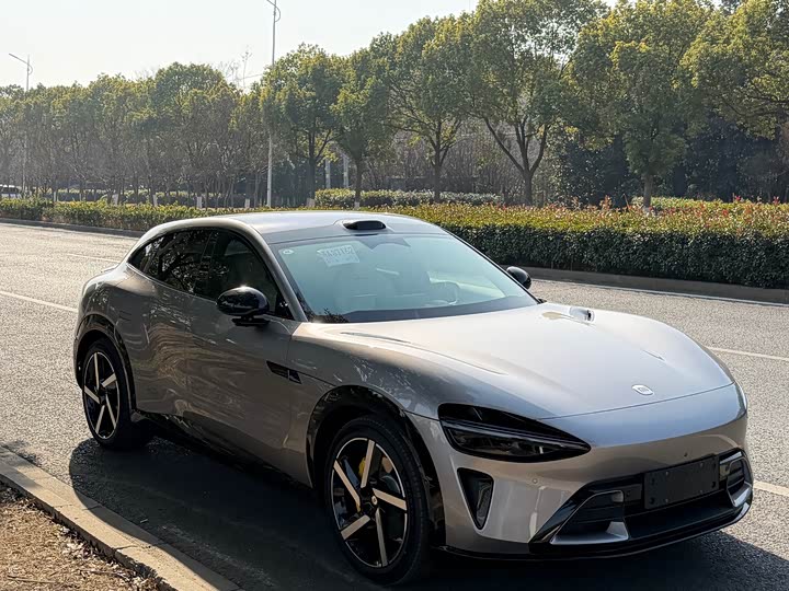 Фото 3 - Xiaomi YU7