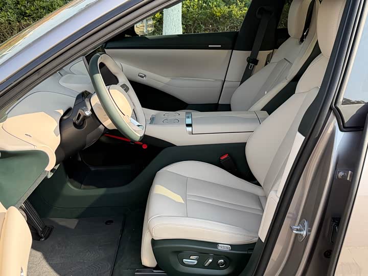 Фото 4 - Xiaomi YU7