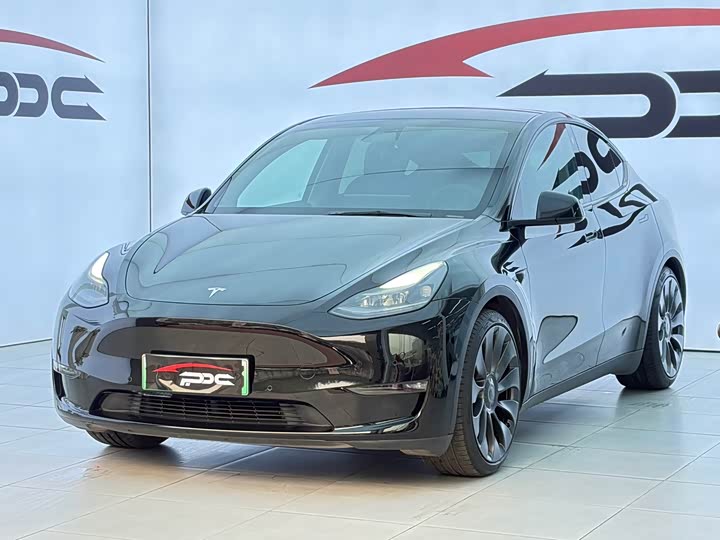 Фото 1 - Tesla Model Y