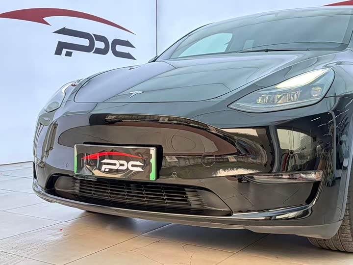 Фото 3 - Tesla Model Y