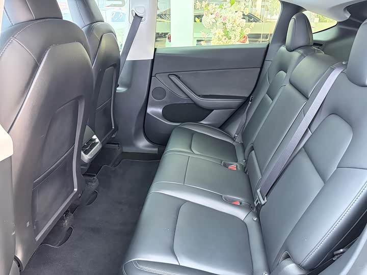 Фото 9 - Tesla Model Y