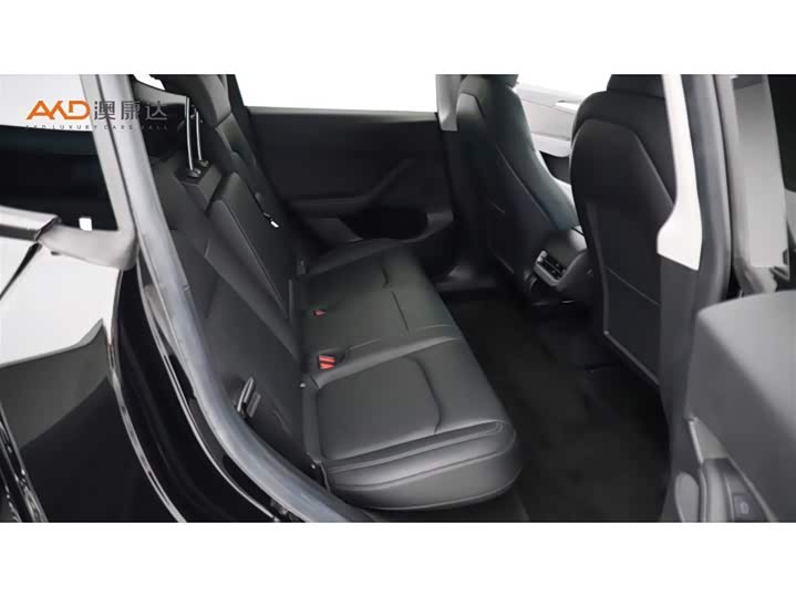 Фото 8 - Tesla Model Y