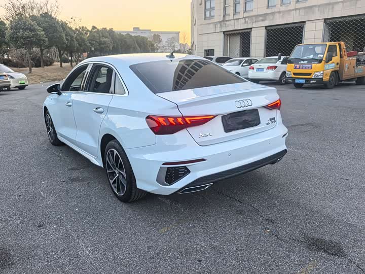 Фото 5 - Audi A3