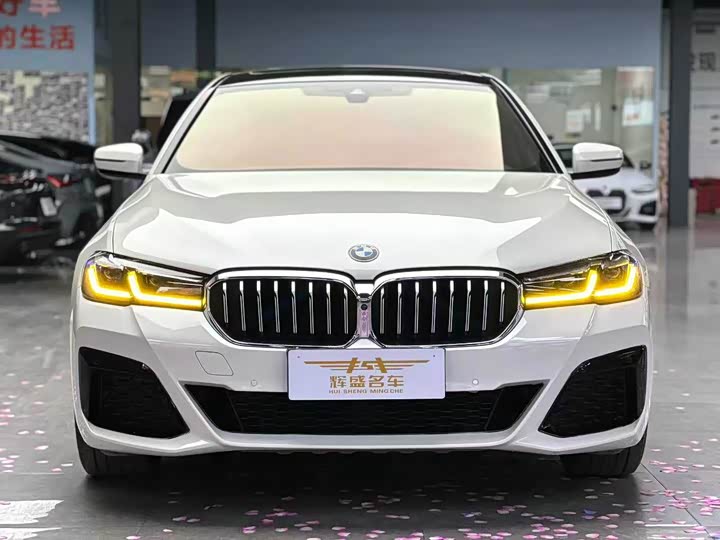 Фото 2 - BMW 5 Series