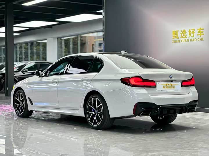 Фото 8 - BMW 5 Series