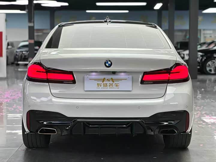 Фото 9 - BMW 5 Series