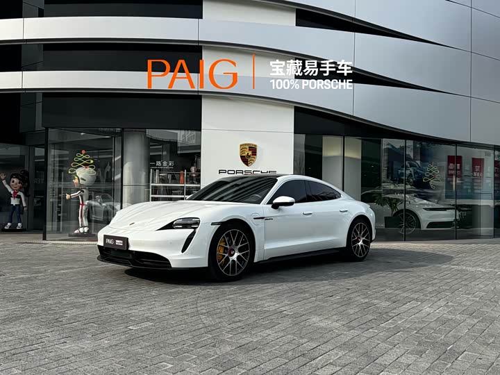 Фото 1 - Porsche Taycan