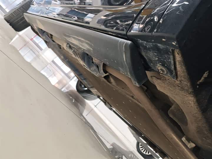 Фото 2 - LiXiang L9