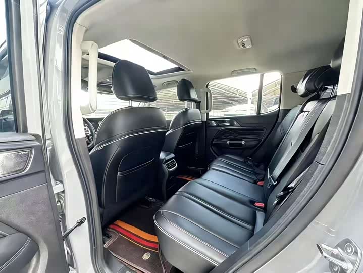 Фото 9 - Tank 300