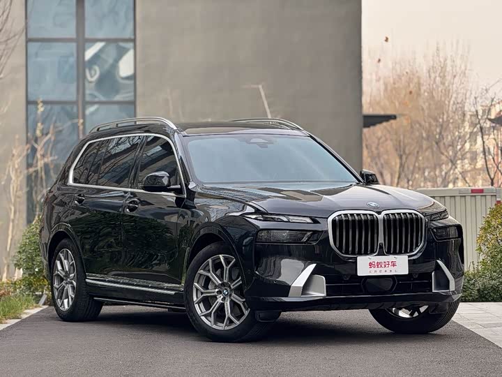 Фото 3 - BMW X7
