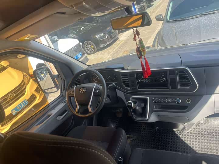 Фото 3 - Maxus V80