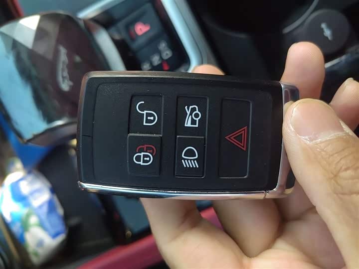 Фото 9 - Jaguar XF L