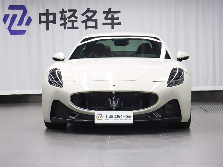 Фото 2 - Maserati GranTurismo