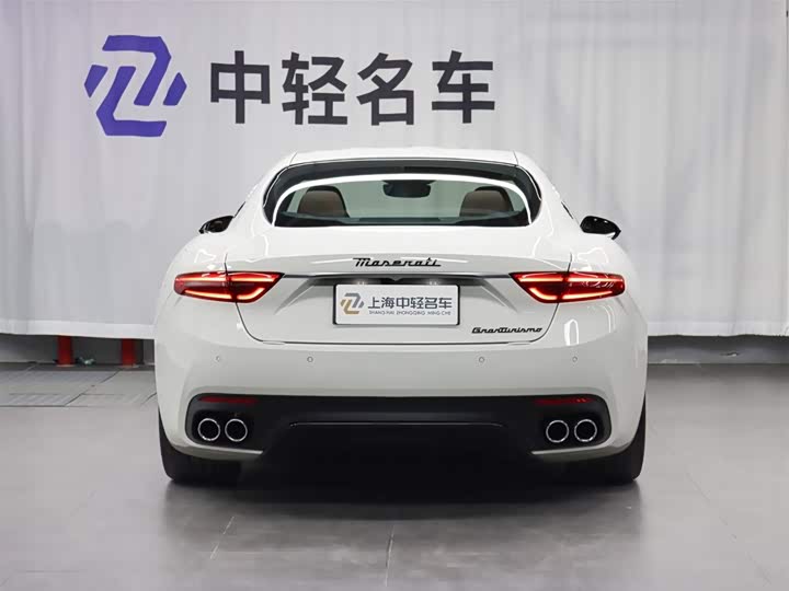 Фото 4 - Maserati GranTurismo