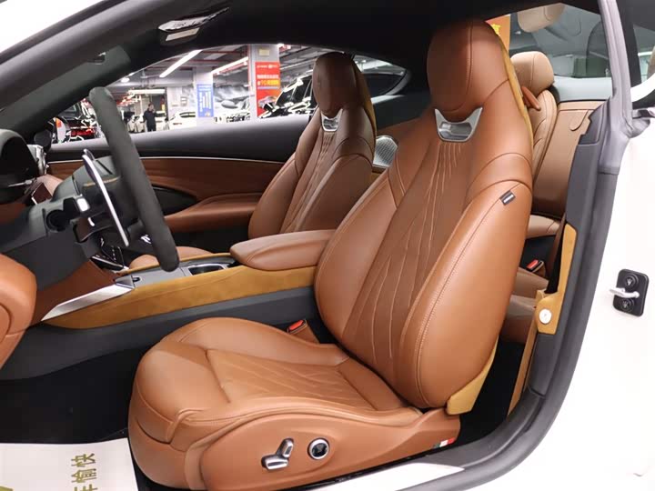 Фото 9 - Maserati GranTurismo