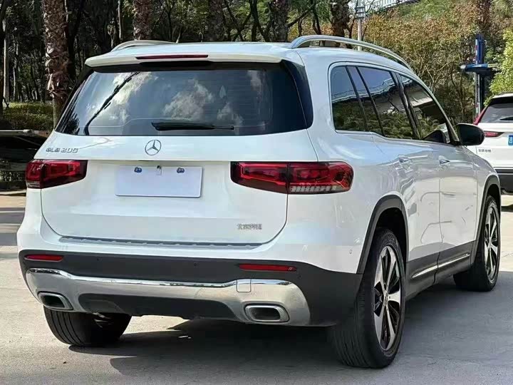 Фото 9 - Mercedes-Benz GLB-Class