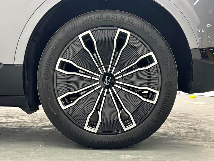 Фото 9 - Avatr 07