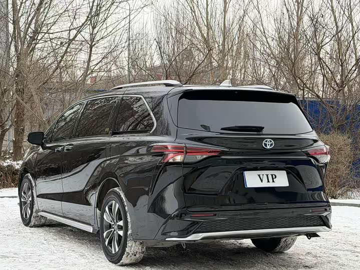 Фото 7 - Toyota Granvia