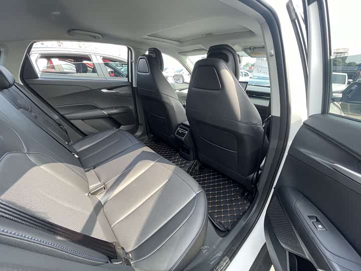 Фото 7 - Changan Eado Plus