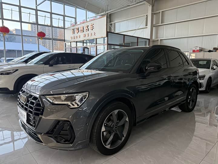 Фото 1 - Audi Q3